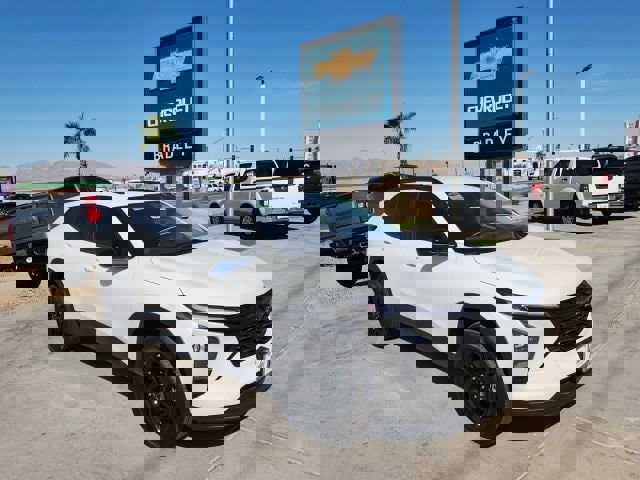 New 2026 Chevrolet Trax LT w/ Midnight Edition image 1