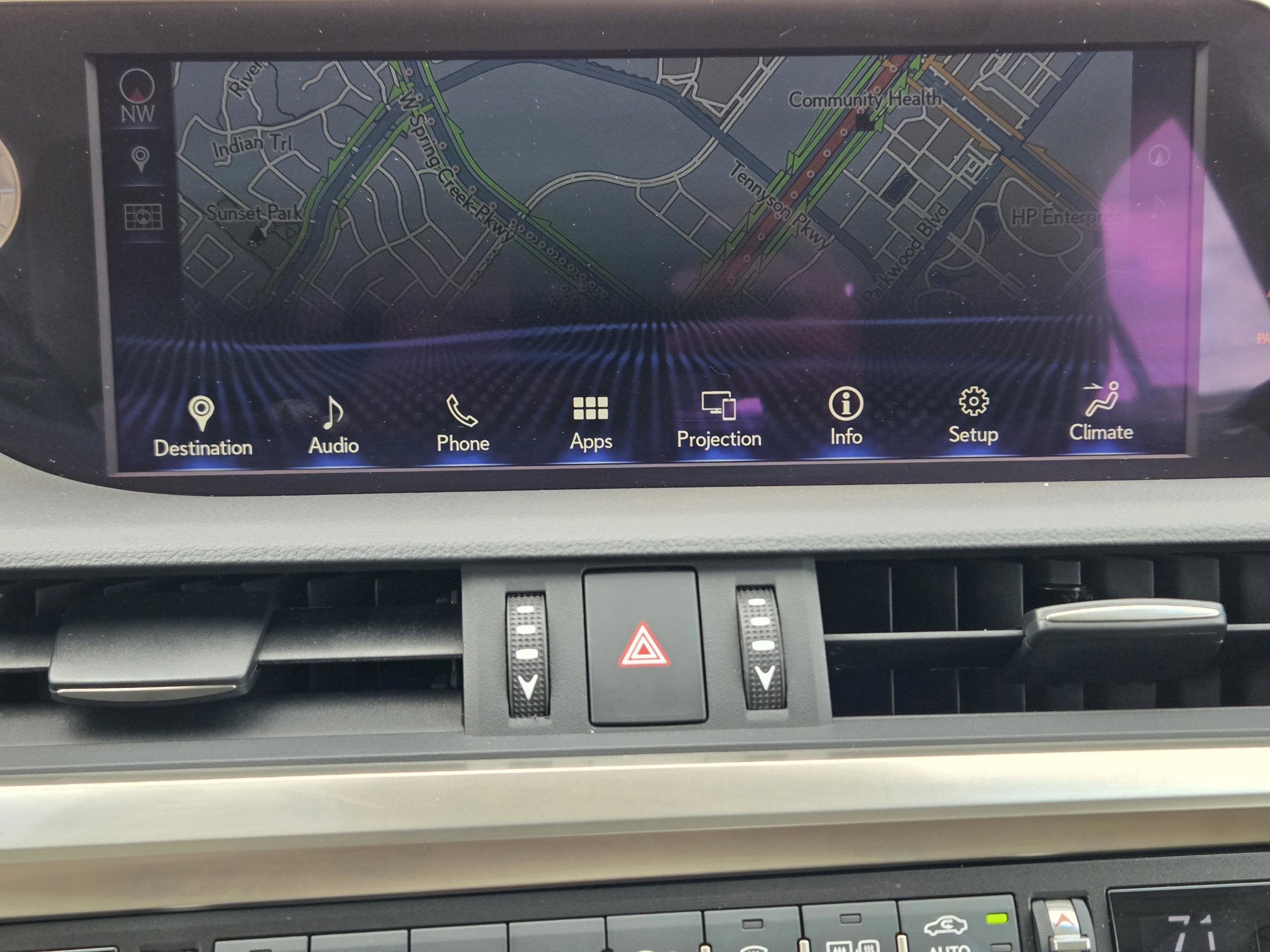 Used 2019 Lexus ES 300h w/ Premium Package image 13