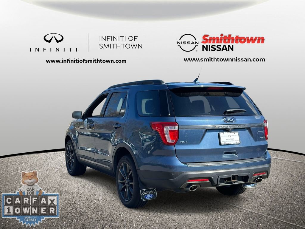 Used 2018 Ford Explorer XLT w/ Equipment Group 202A image 6