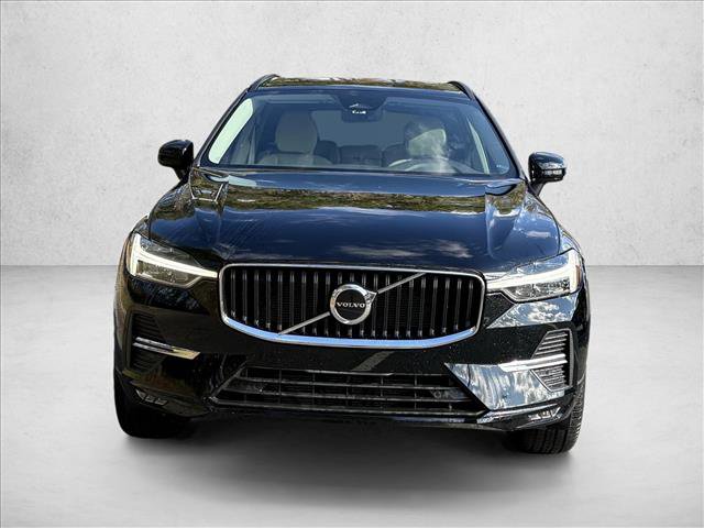 Used 2023 Volvo XC60 B5 Core w/ Protection Package image 2