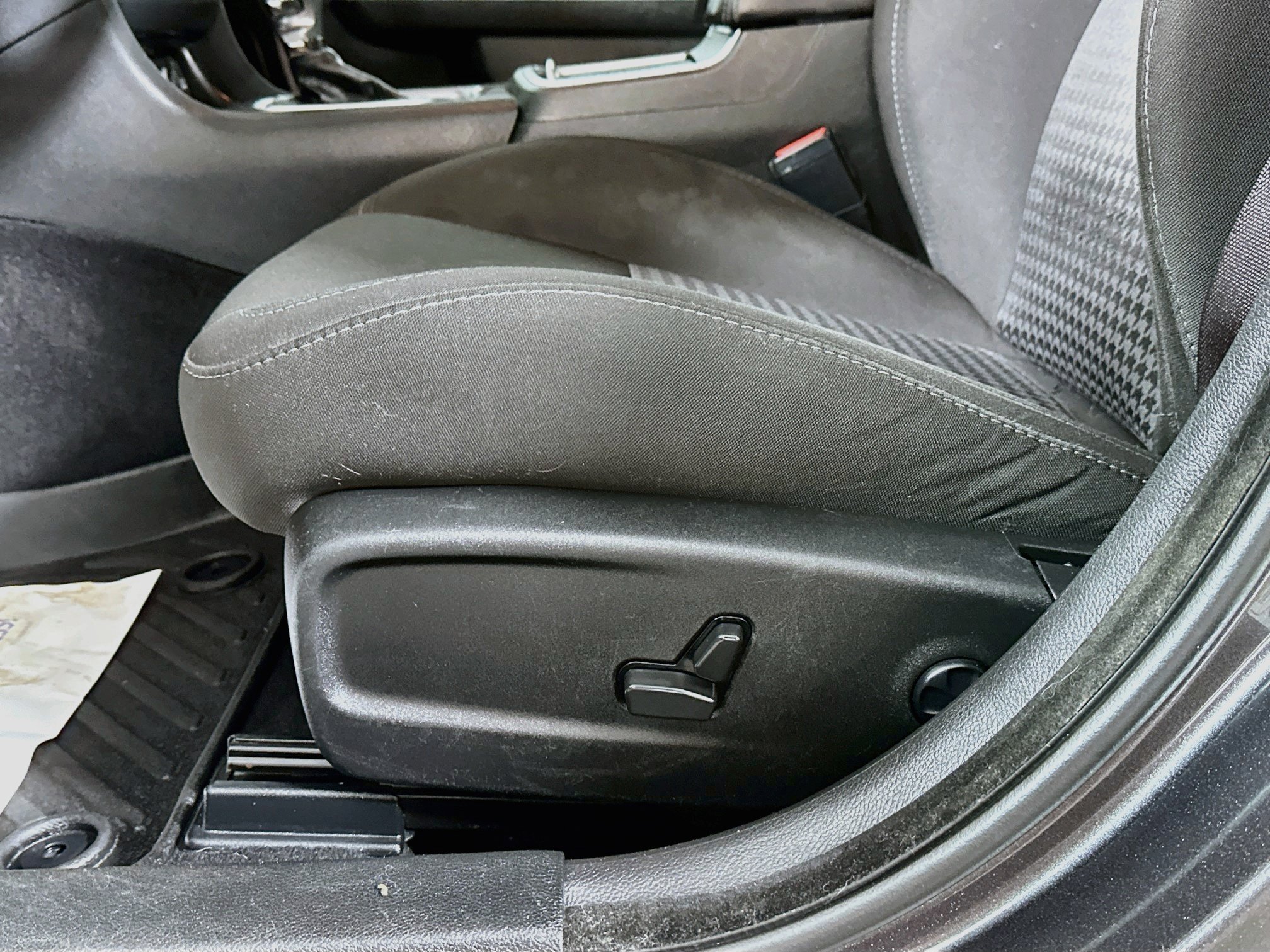Used 2021 Dodge Charger GT RWD image 19