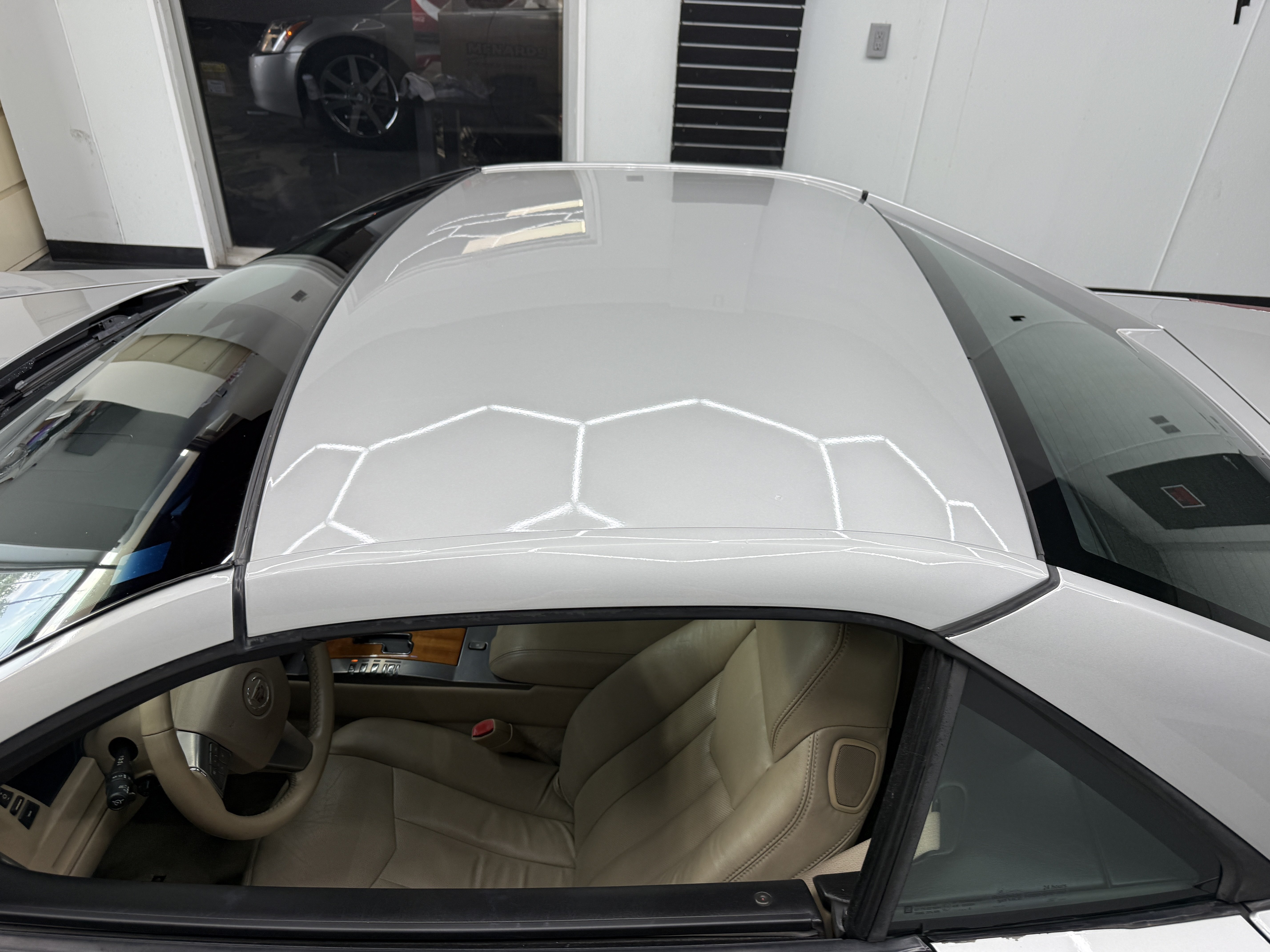 Used 2008 Cadillac XLR RWD image 22
