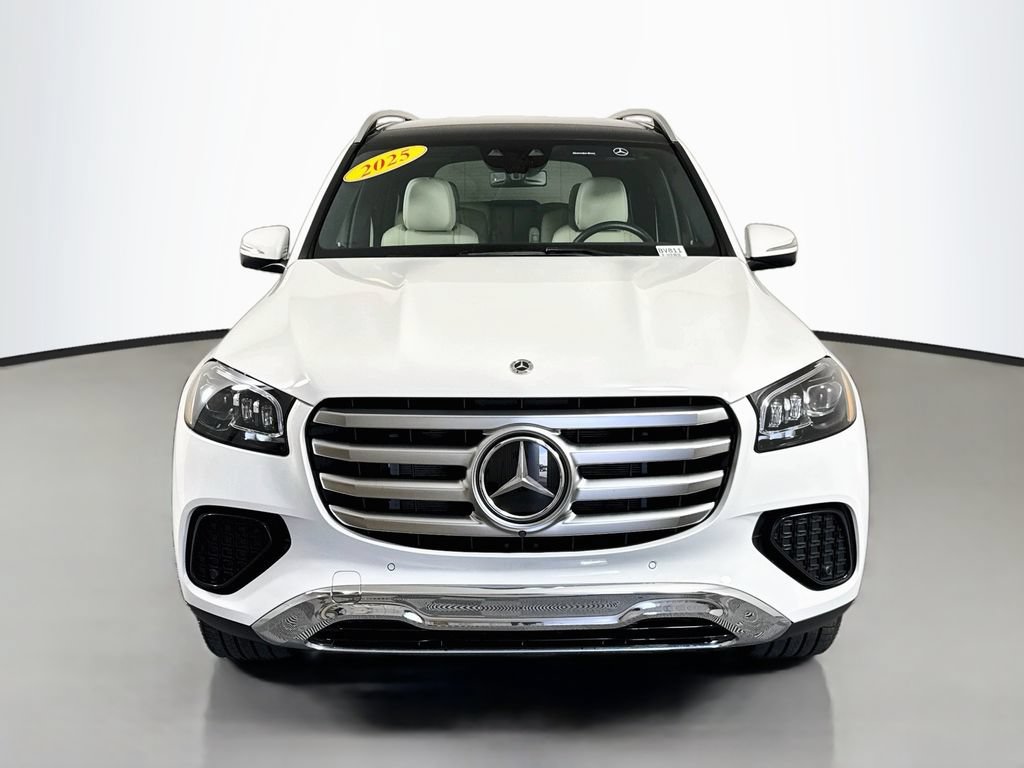 Used 2025 Mercedes-Benz GLS 450 4MATIC image 2