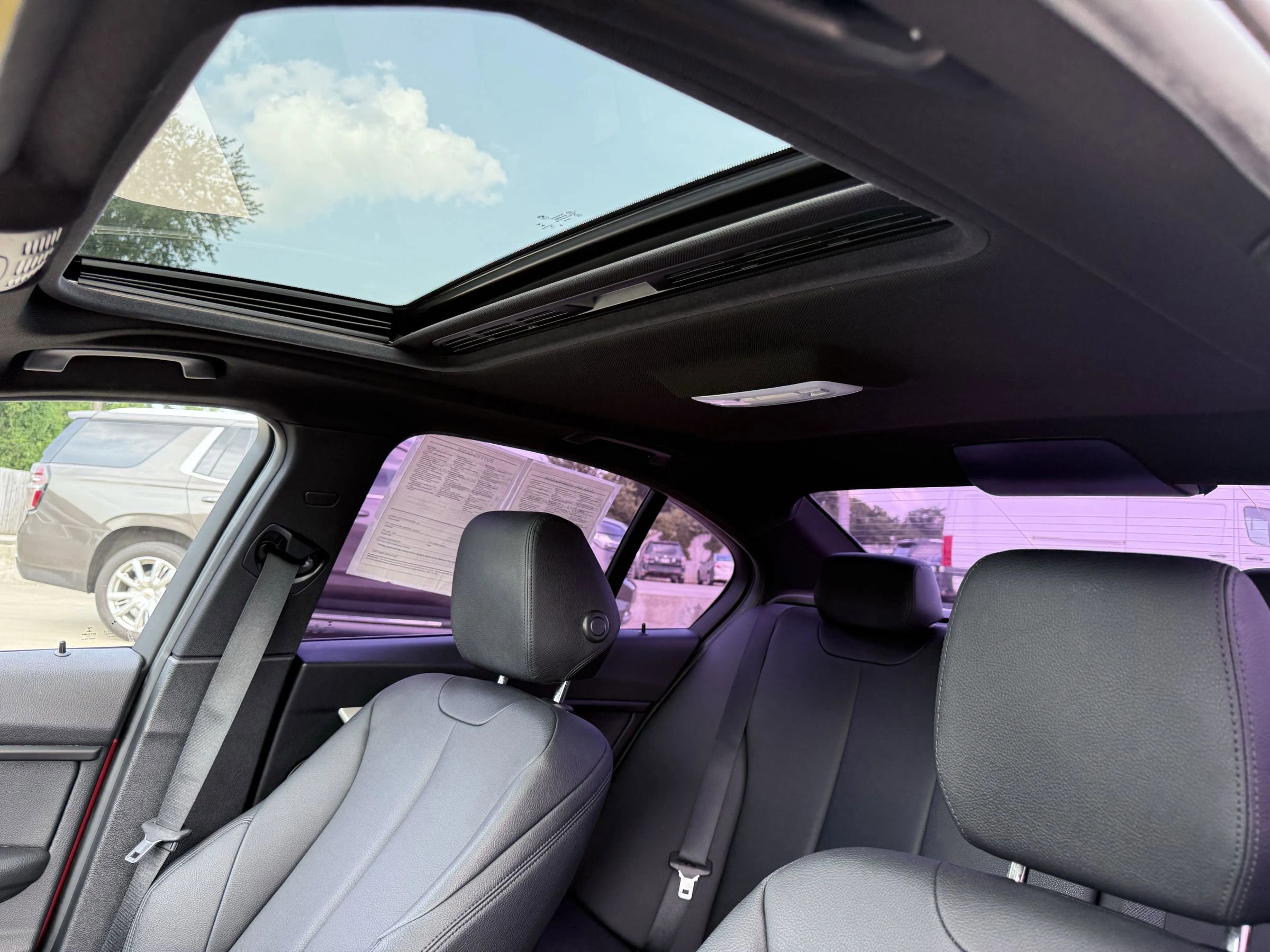 Used 2017 BMW 320i Sedan image 19