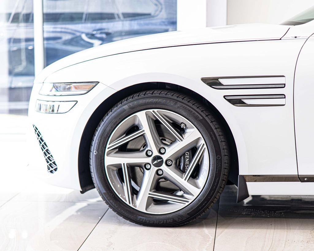 Used 2025 Genesis G80 3.5T Sport AWD/4WD image 8