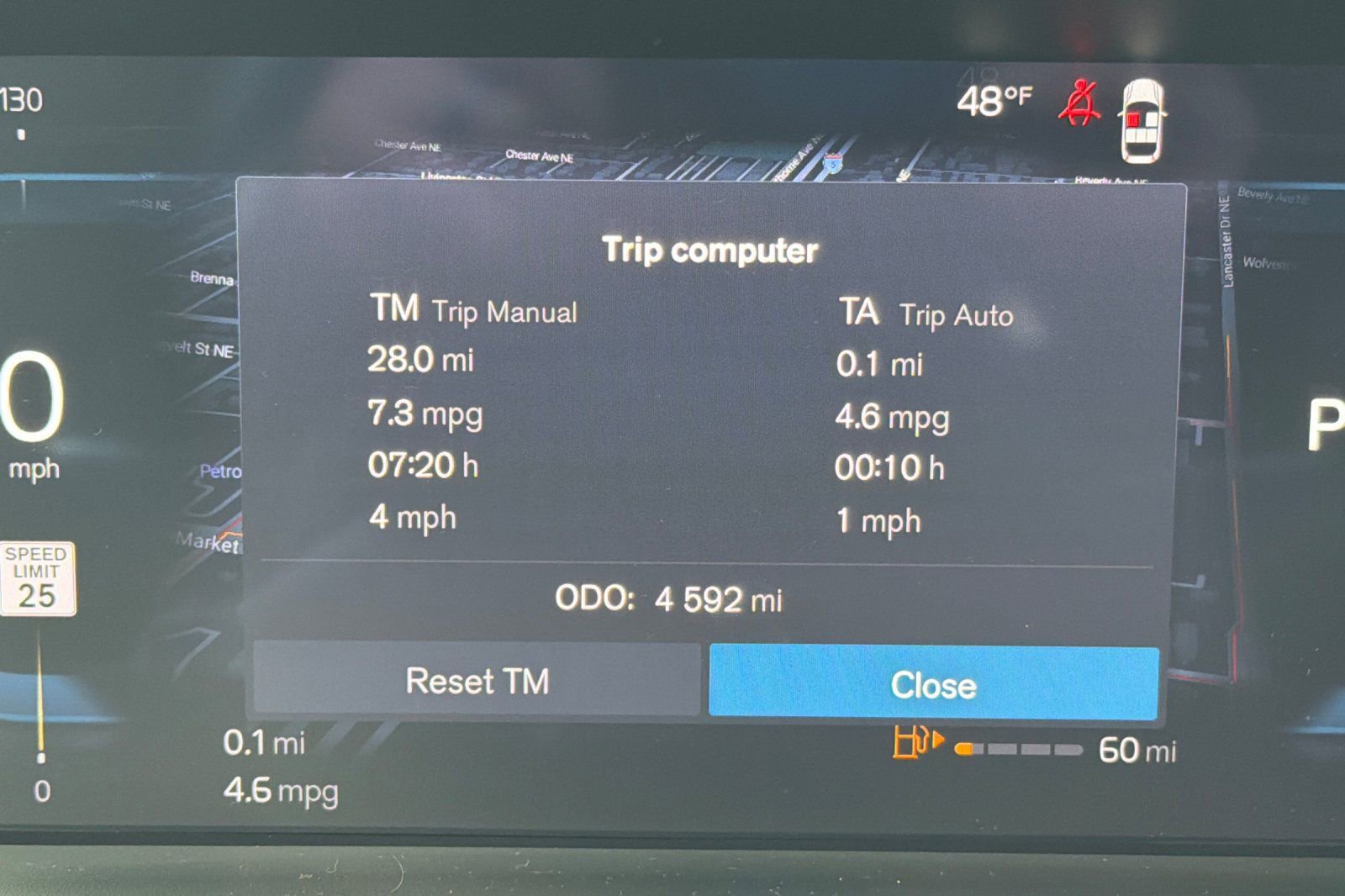 Used 2025 Volvo XC40 B5 Ultra w/ Climate Package image 26