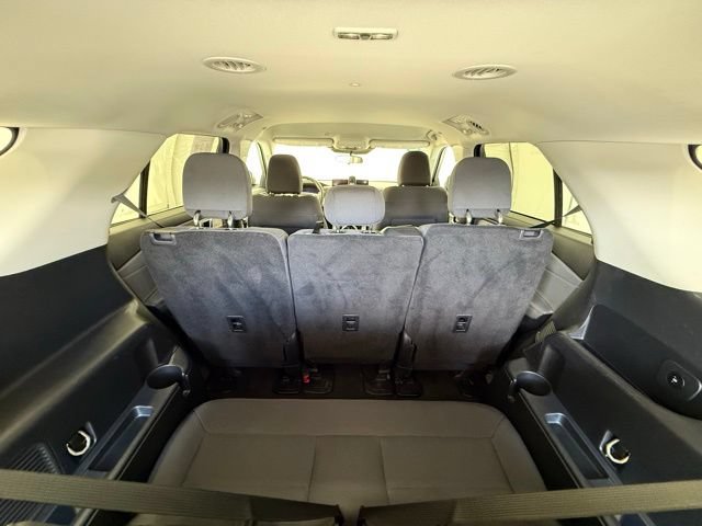 Used 2025 Ford Explorer Active AWD/4WD image 31