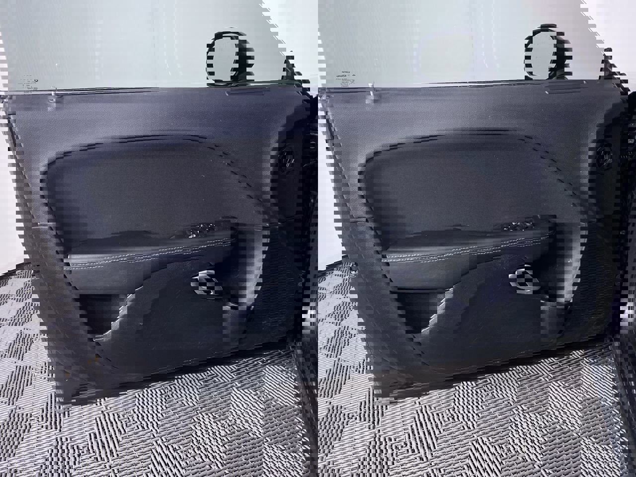 Used 2017 Dodge Challenger SXT w/ Cold Weather Group image 11