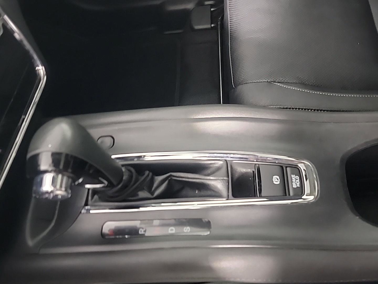 Certified 2019 Honda HR-V EX-L image 34