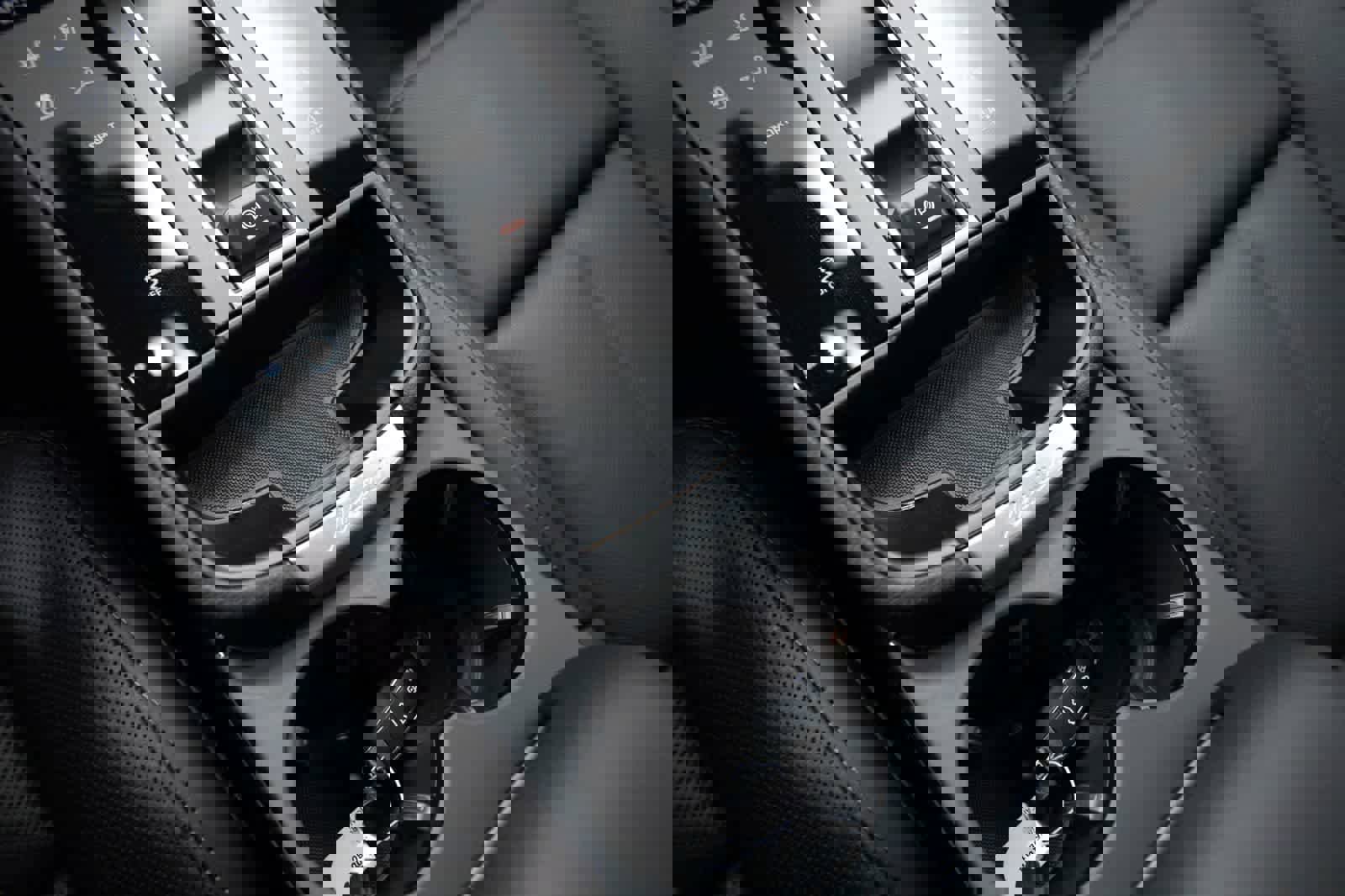 Certified 2026 Porsche Macan image 33