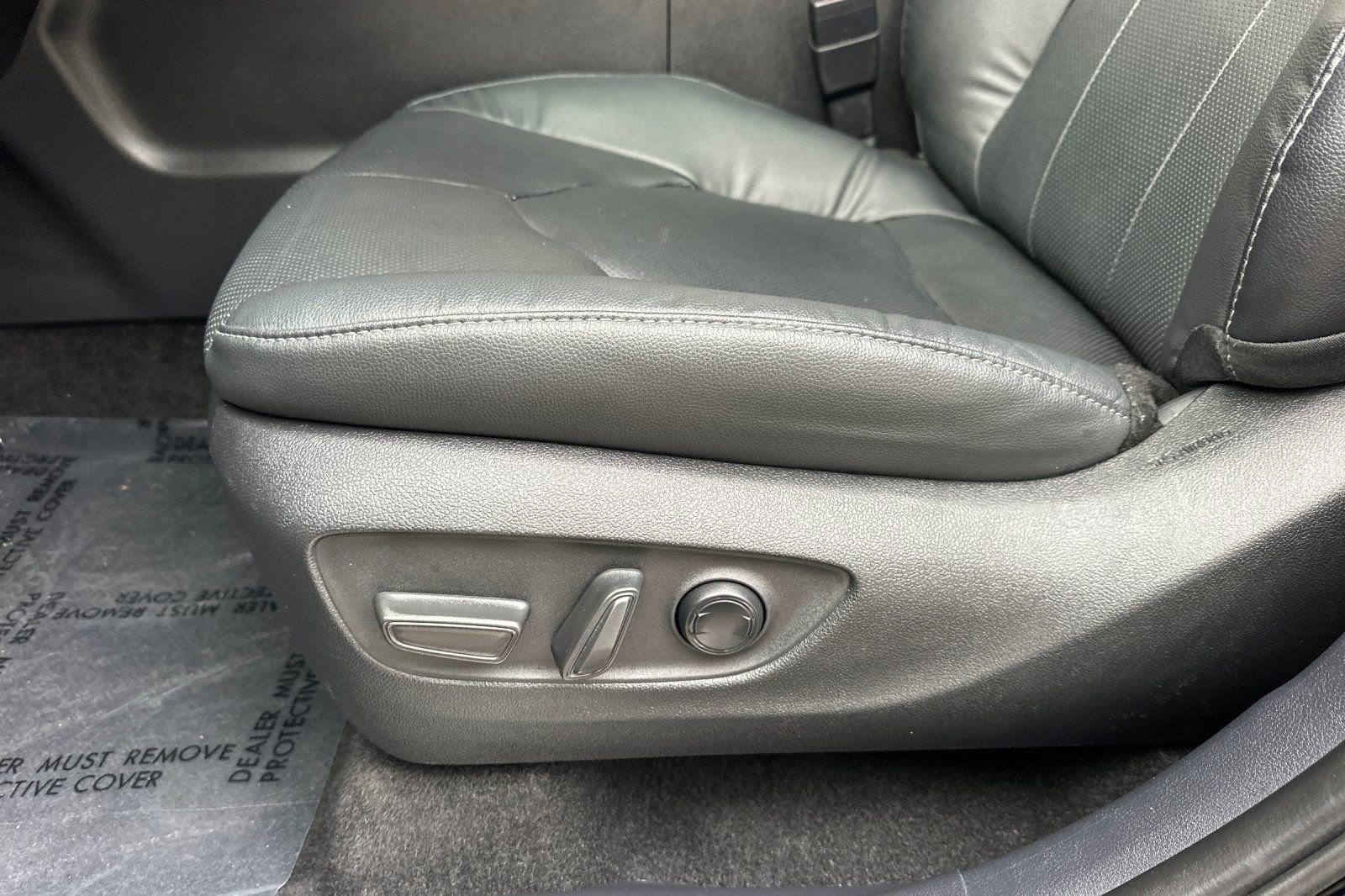 Used 2025 Toyota Grand Highlander AWD image 13