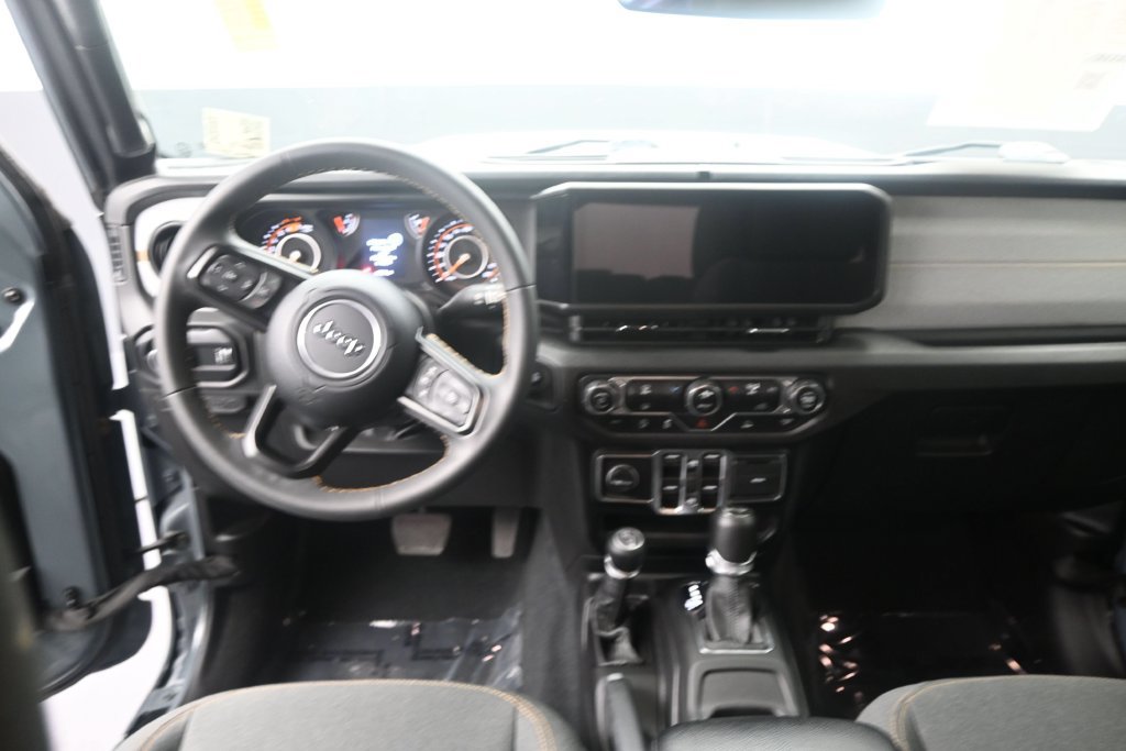 Used 2024 Jeep Wrangler Unlimited Sport AWD/4WD image 15