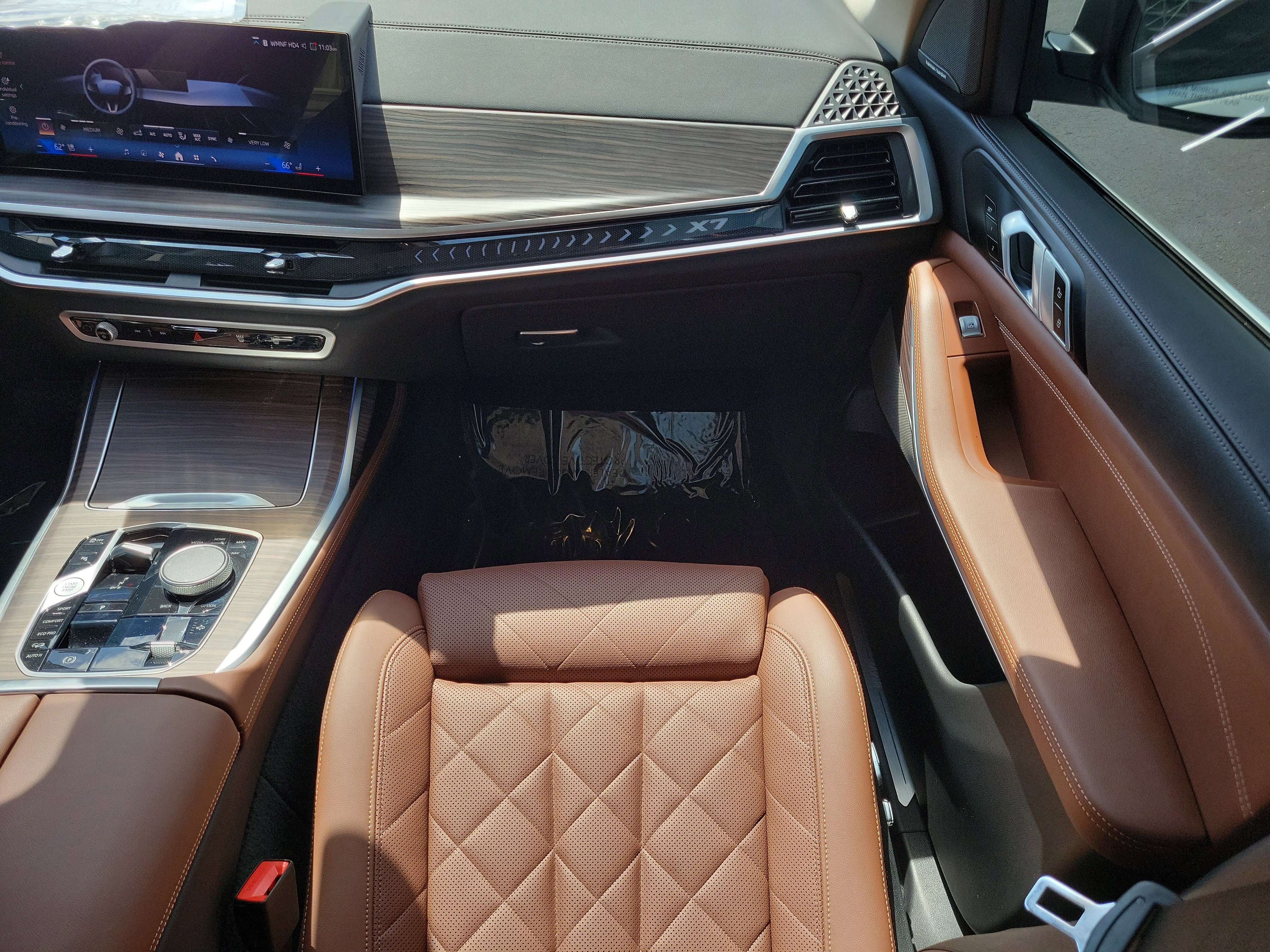 Certified 2024 BMW X7 xDrive40i w/ Premium Package AWD/4WD image 16