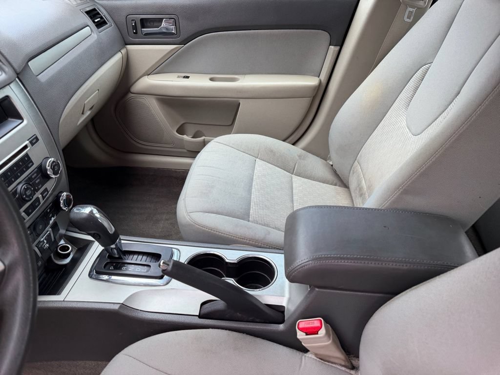 Used 2012 Ford Fusion SE FWD image 12