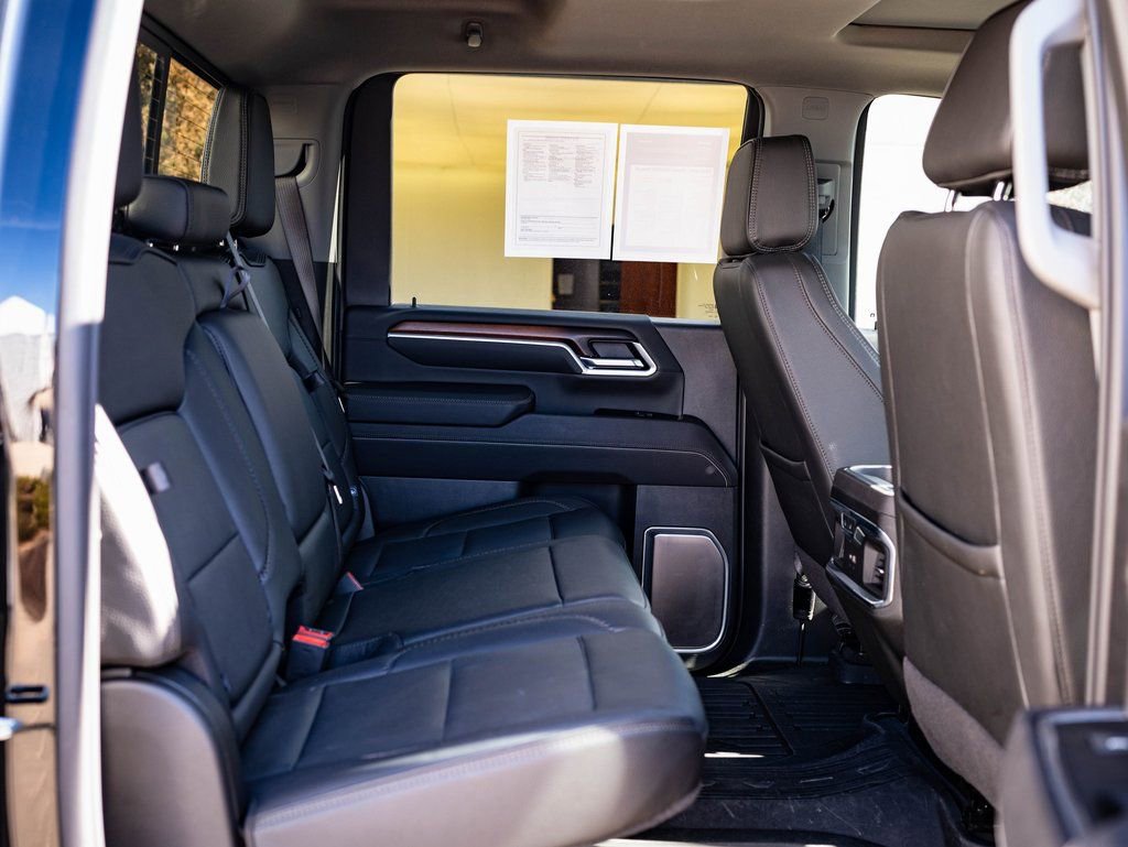 Used 2025 GMC Sierra 3500 Denali w/ Denali Reserve Package image 42