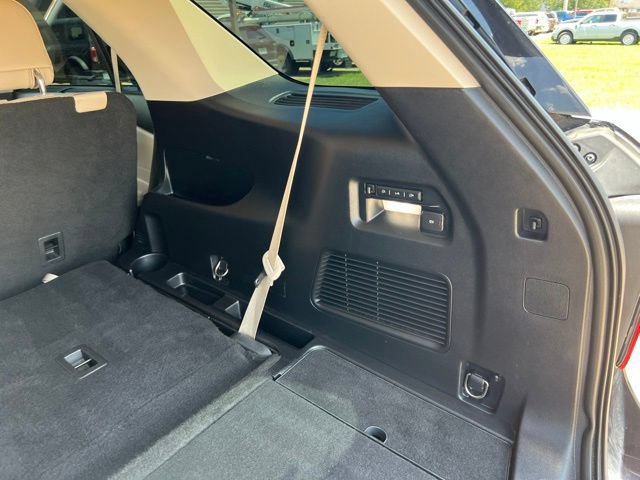 Used 2020 Ford Explorer Limited RWD image 25