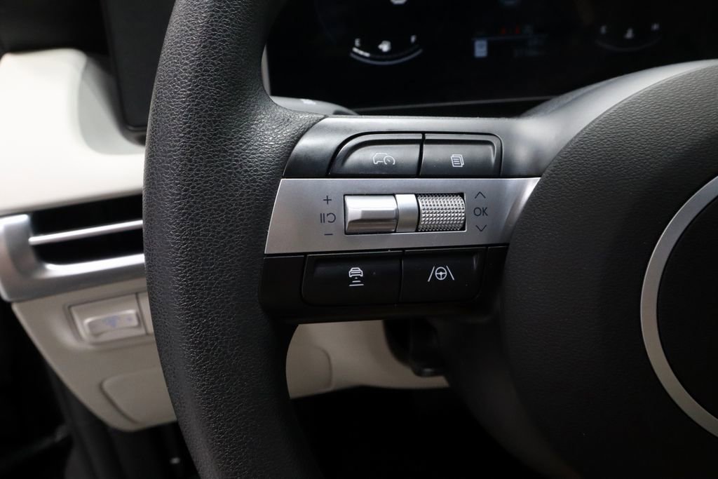 Certified 2025 Hyundai Tucson SEL AWD/4WD image 27