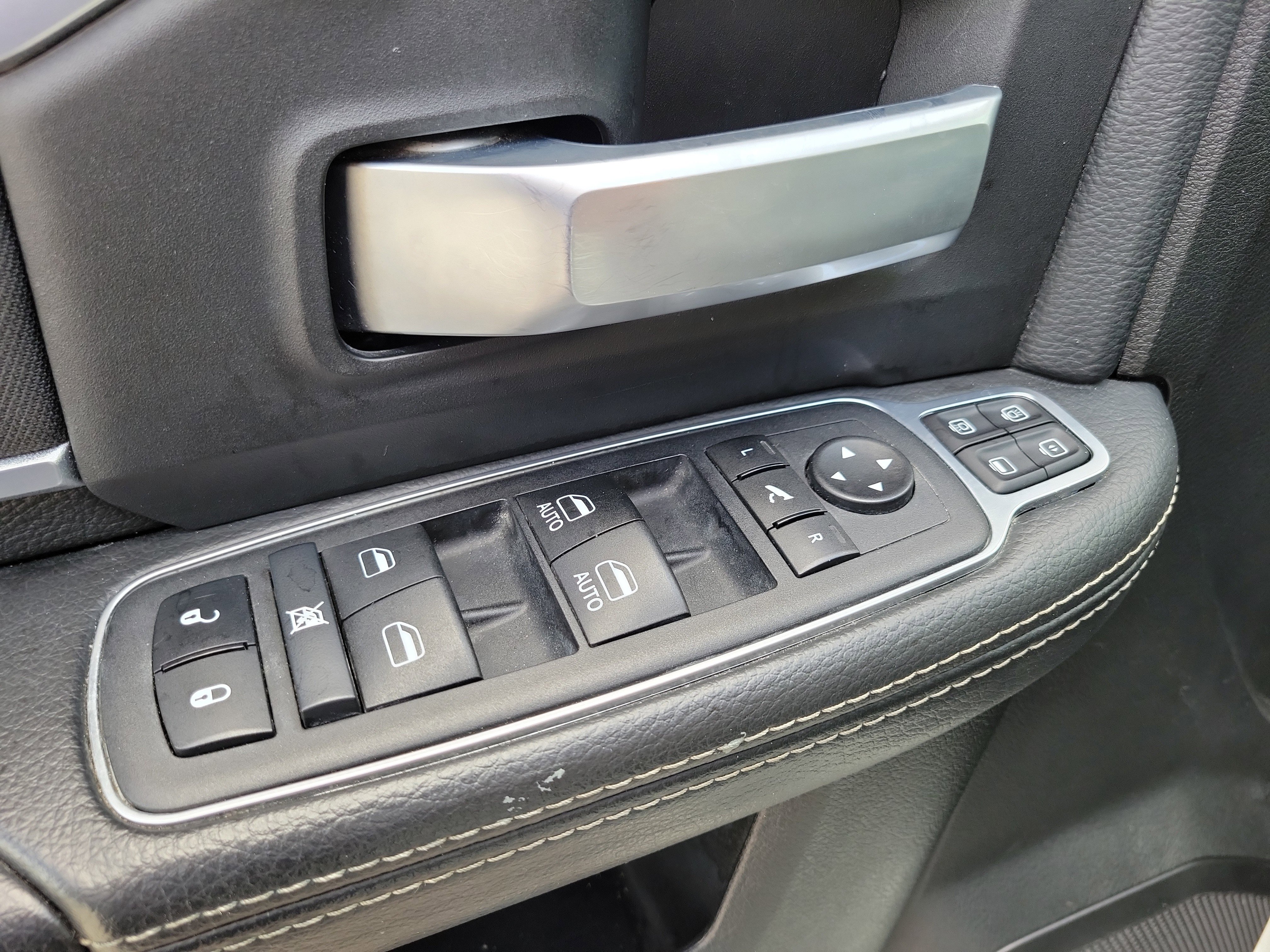 Used 2024 RAM 2500 Big Horn image 23