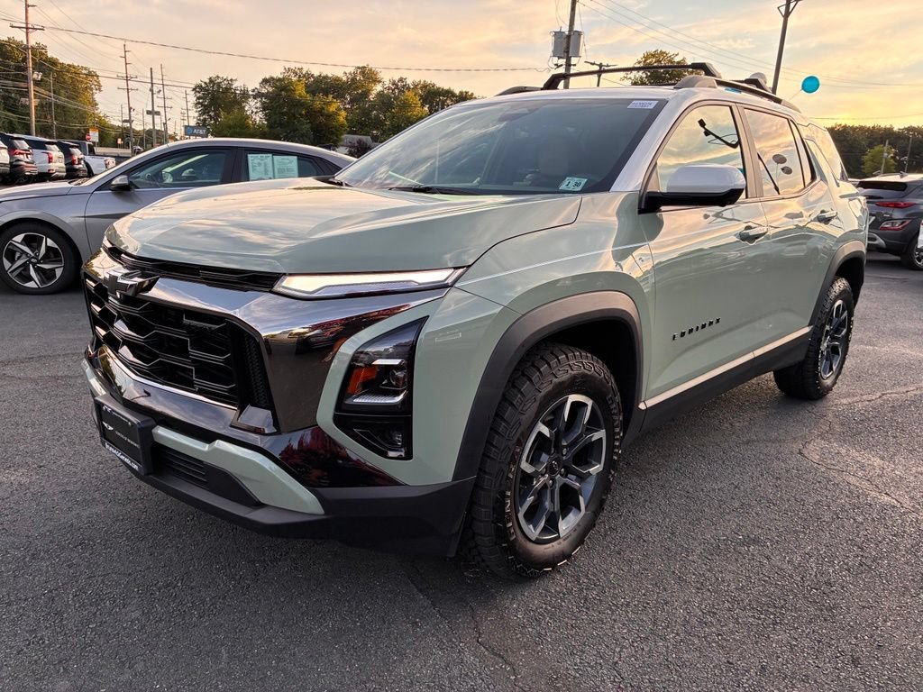 Used 2025 Chevrolet Equinox ACTIV w/ Safety and Technology Package AWD/4WD image 3