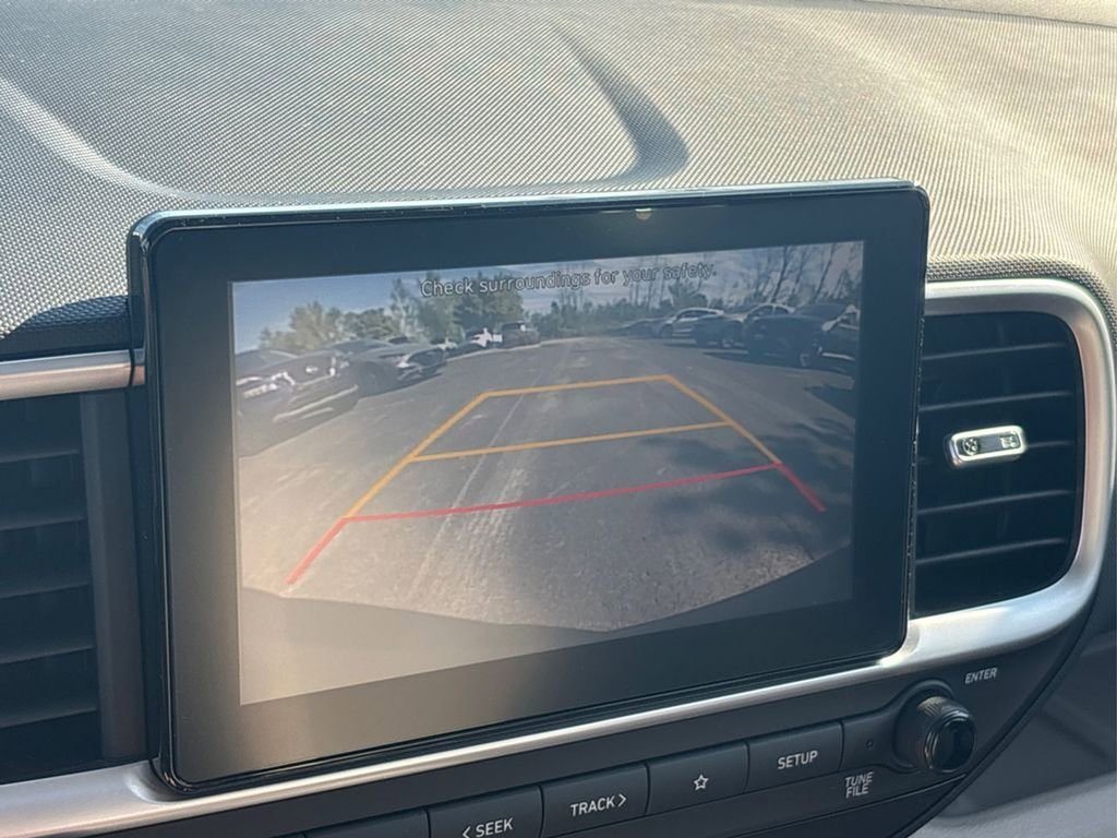 Used 2022 Hyundai Venue SEL w/ Cargo Package image 26