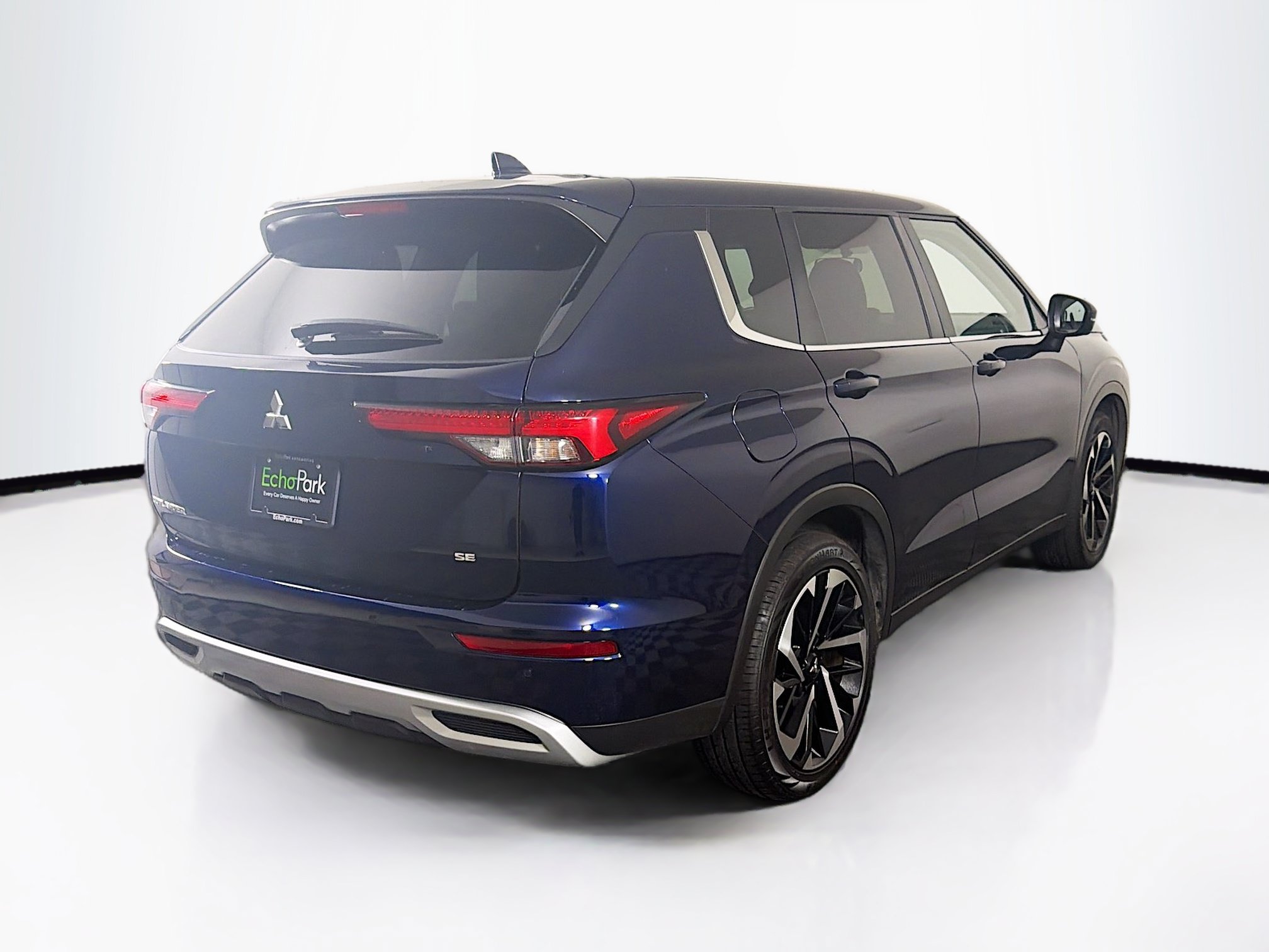 Used 2024 Mitsubishi Outlander SE FWD image 9