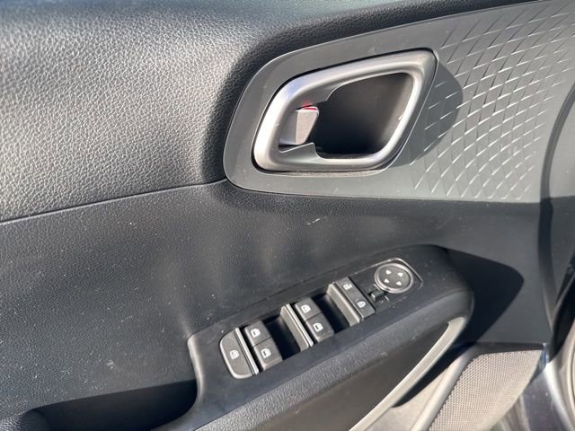 Certified 2021 Kia Soul LX image 9