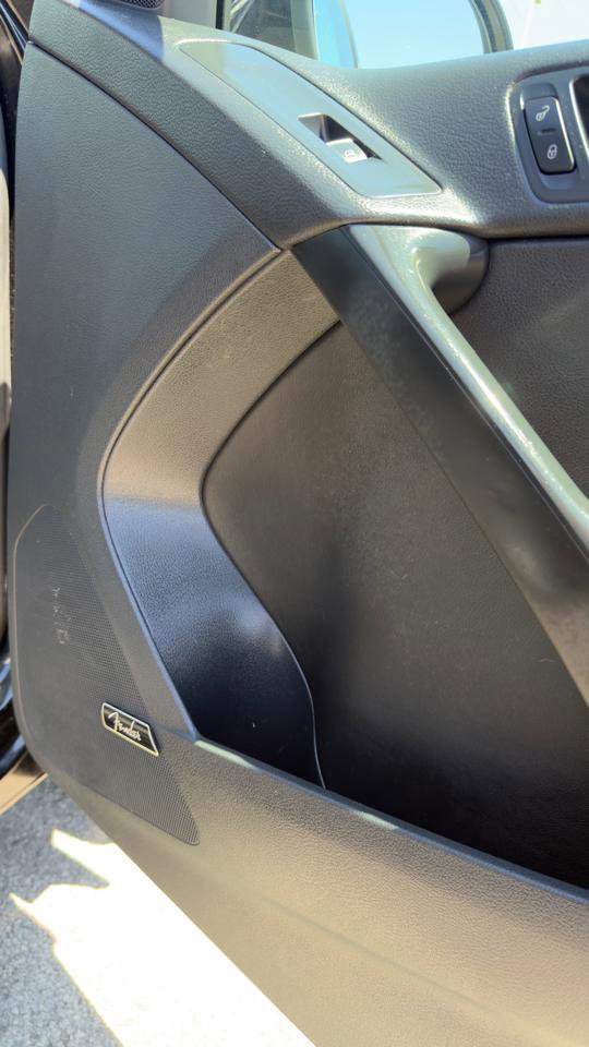 Used 2015 Volkswagen Tiguan SEL AWD/4WD image 48