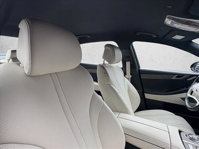 Used 2024 Genesis G80 image 23