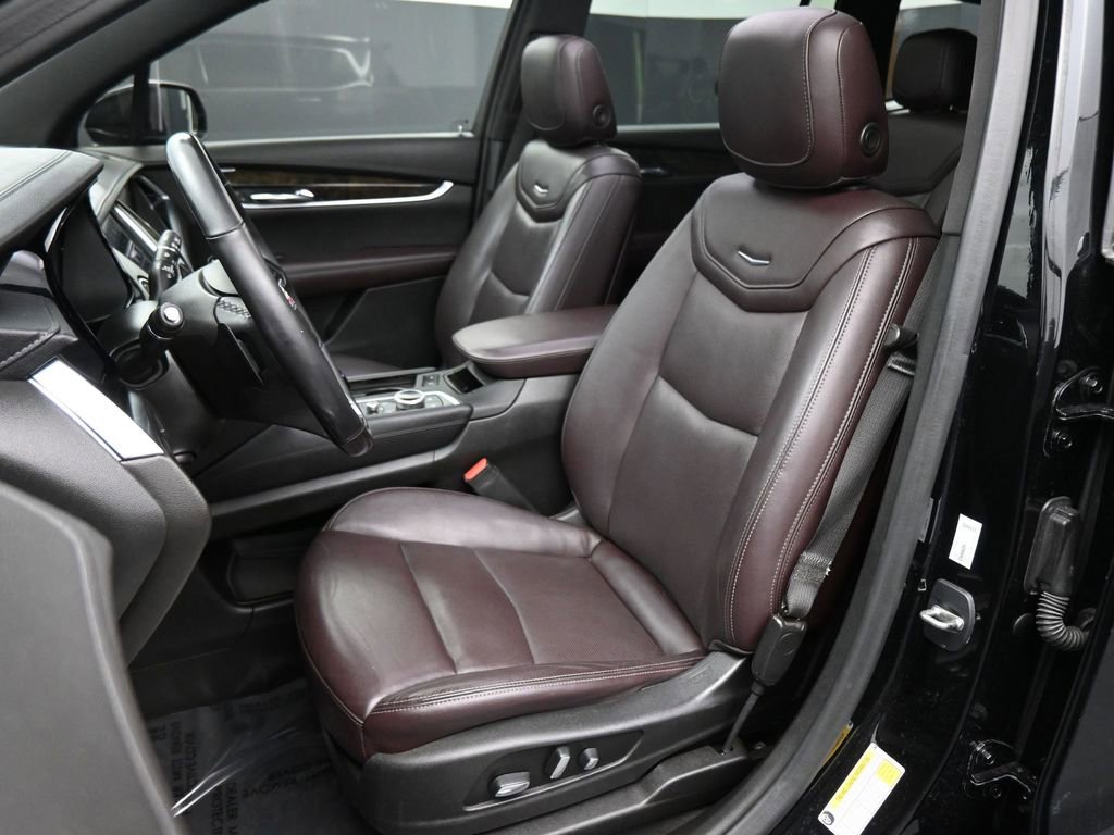 Used 2021 Cadillac XT6 Premium Luxury image 15