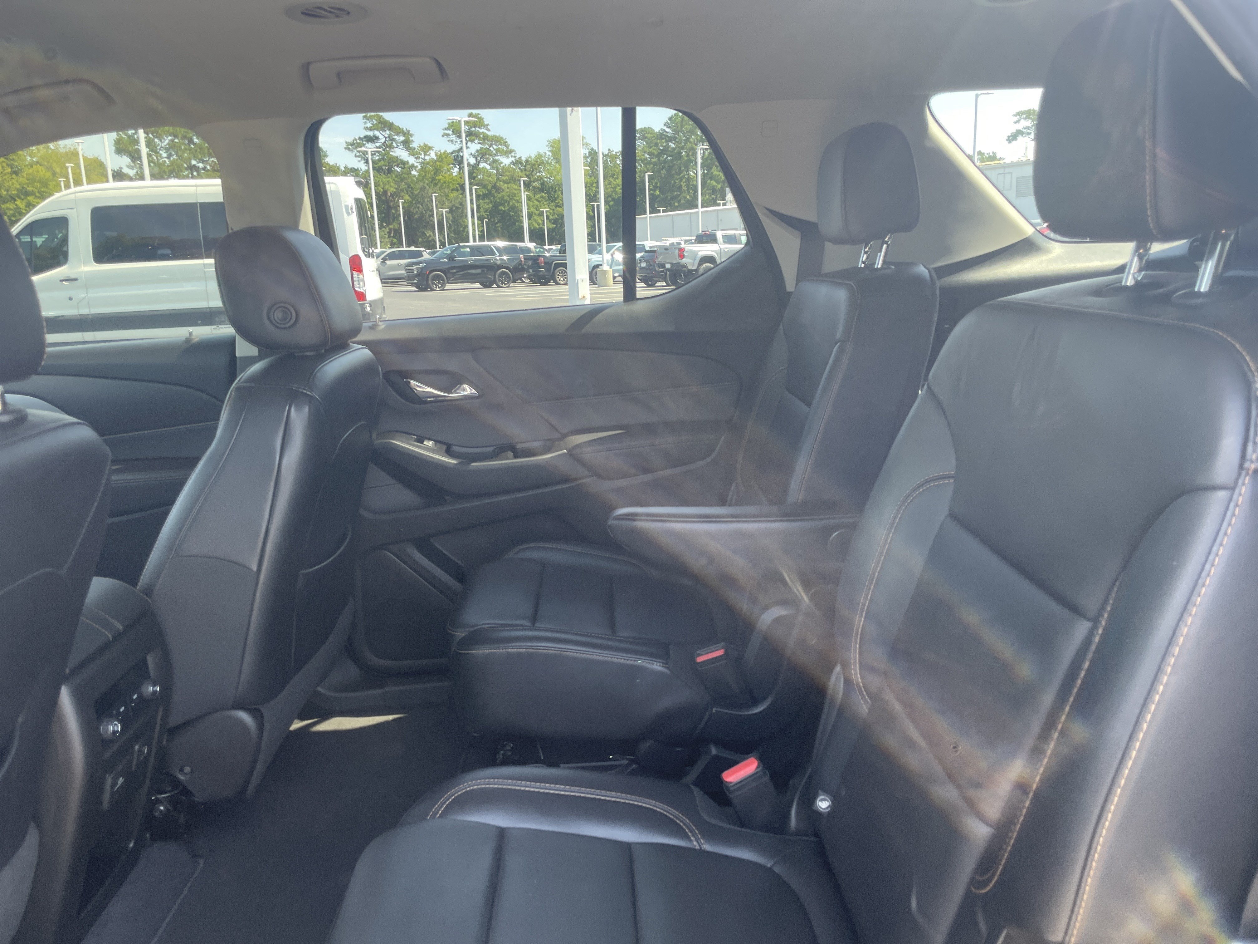 Used 2019 Chevrolet Traverse LT w/ LT Premium Package AWD/4WD image 30
