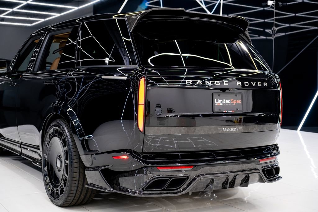 Used 2026 Land Rover Range Rover Long Wheelbase SE image 14