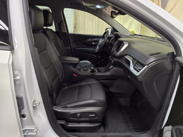 Used 2023 GMC Terrain SLT AWD/4WD image 34