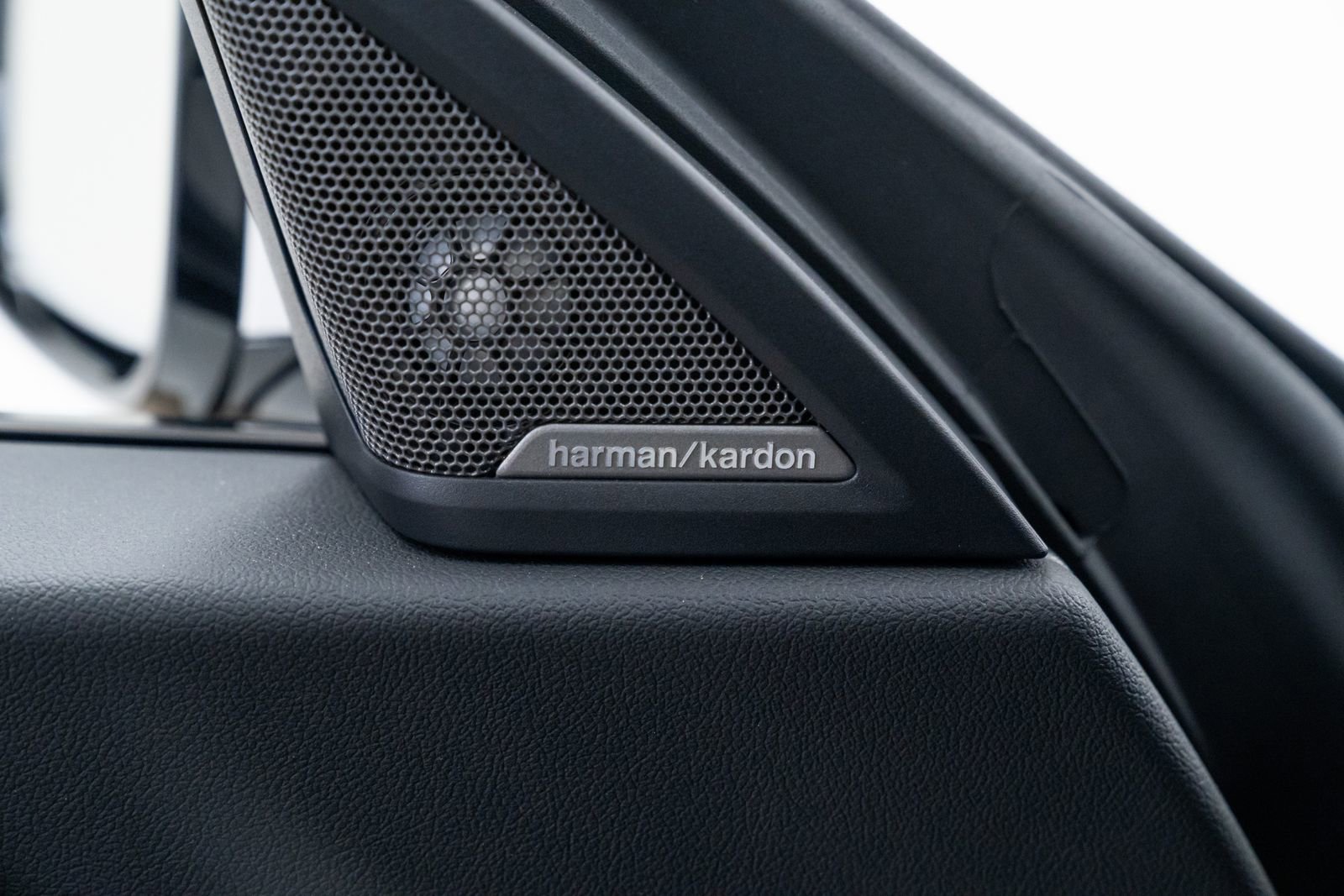 Used 2025 BMW M2 w/ Lighting Package image 14