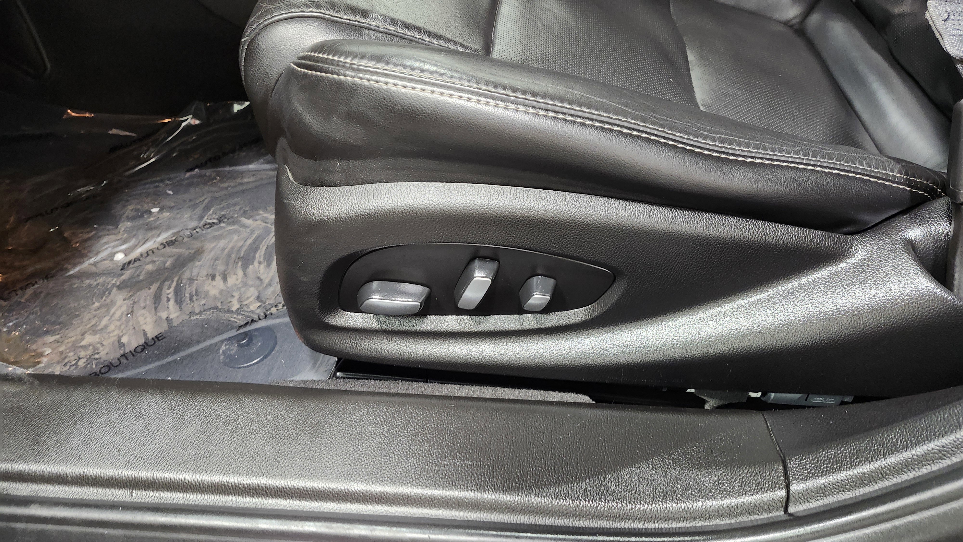 Used 2019 Cadillac XTS Luxury image 22