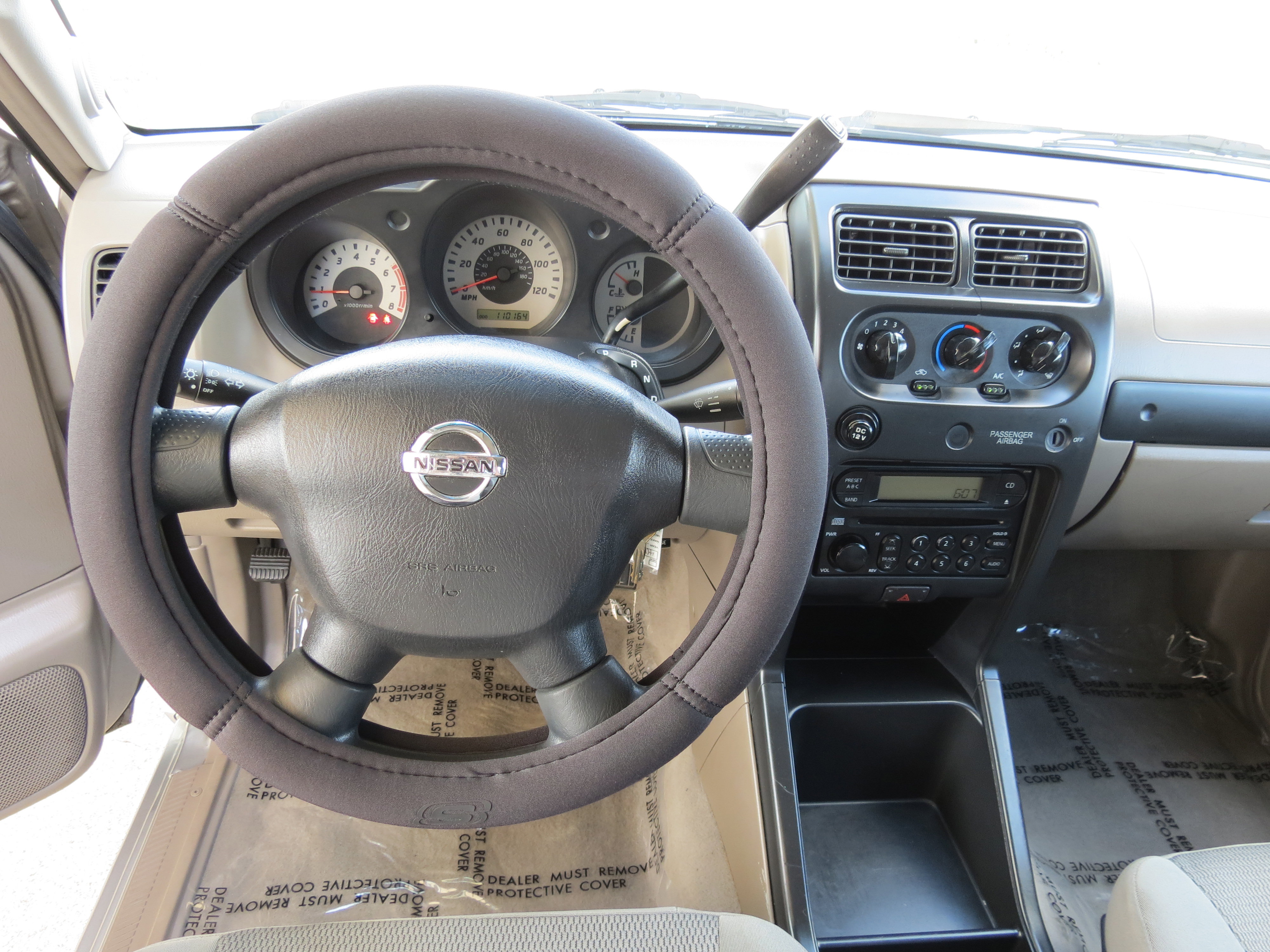 Used 2004 Nissan Frontier XE w/ (VTP) Value Truck Pkg image 9