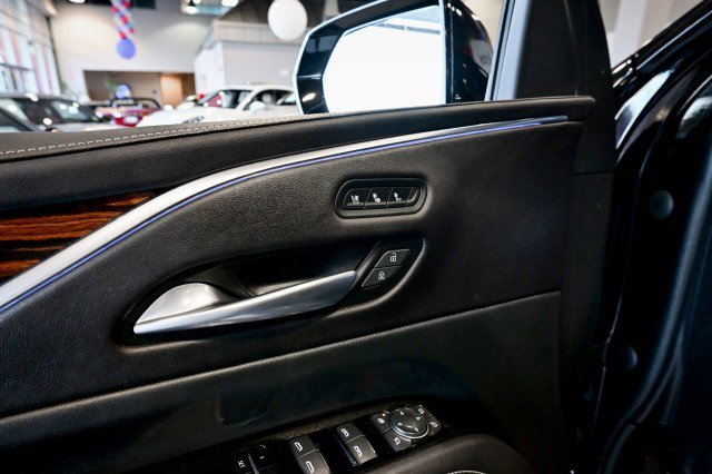 Used 2023 Cadillac Escalade ESV Premium Luxury image 46