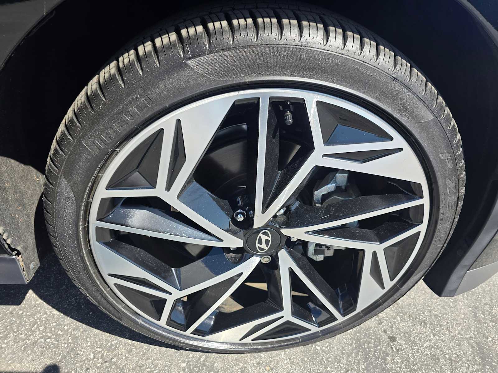 Used 2024 Hyundai Ioniq 6 Limited AWD/4WD image 9