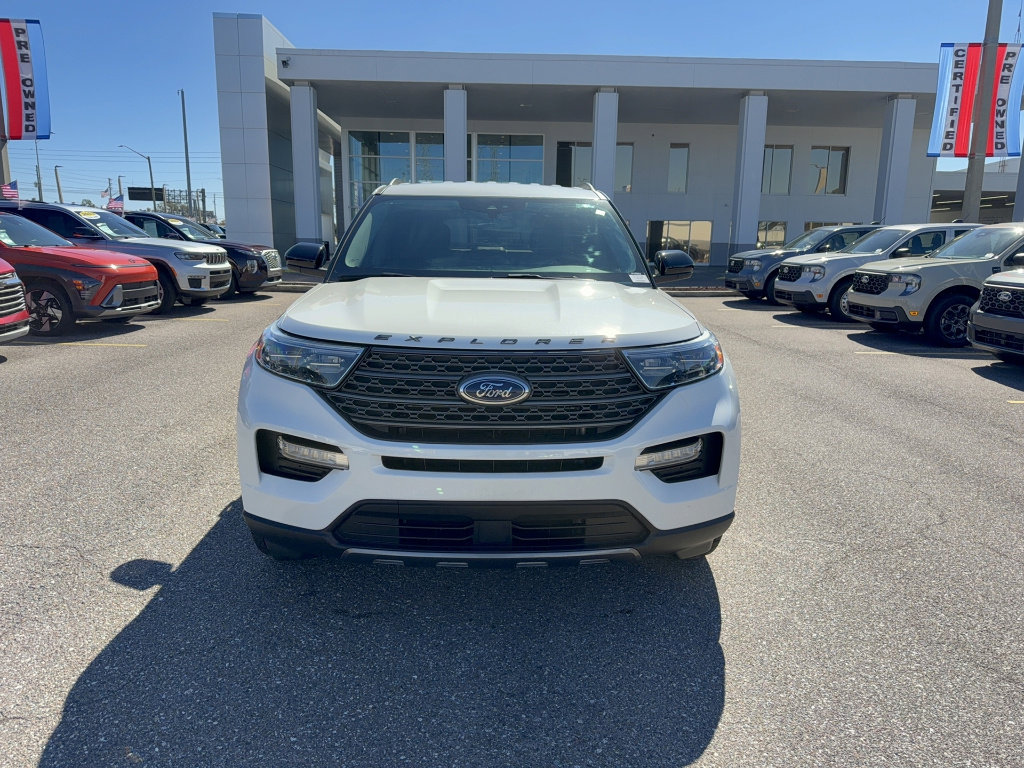 Certified 2023 Ford Explorer XLT w/ Equipment Group 202A RWD image 3