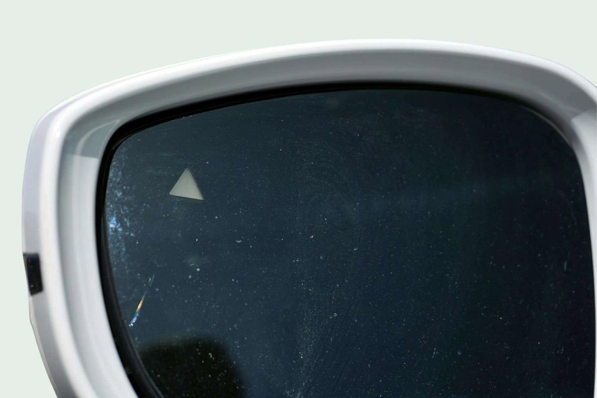 Used 2021 Chrysler Pacifica Touring-L image 11