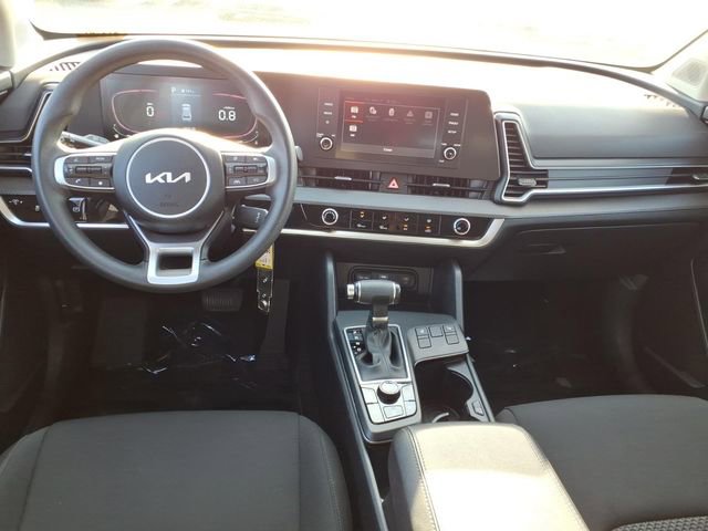 Used 2024 Kia Sportage LX image 8