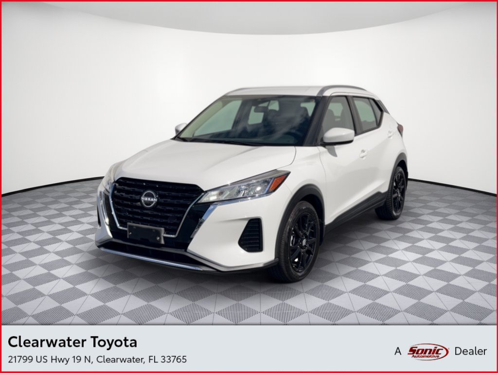 Used 2023 Nissan Kicks SV
