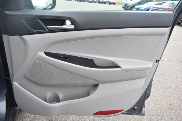Used 2021 Hyundai Tucson Value w/ Cargo Package image 39