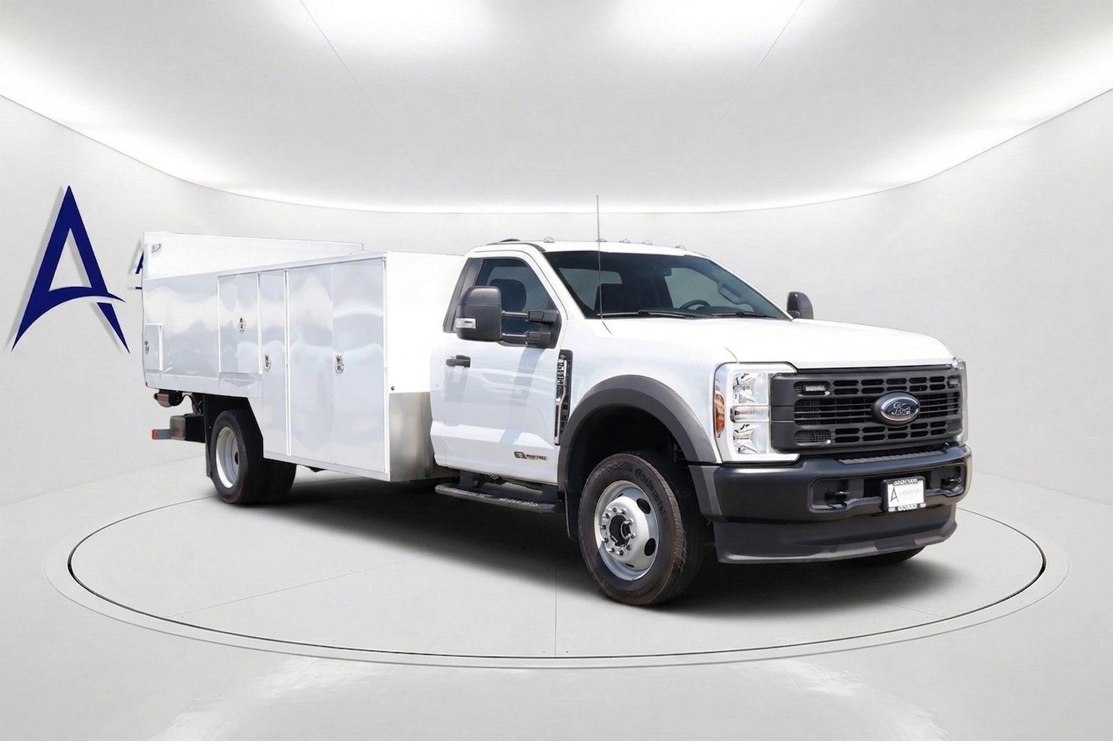 New 2026 Ford F550 4x4 Regular Cab Super Duty image 3
