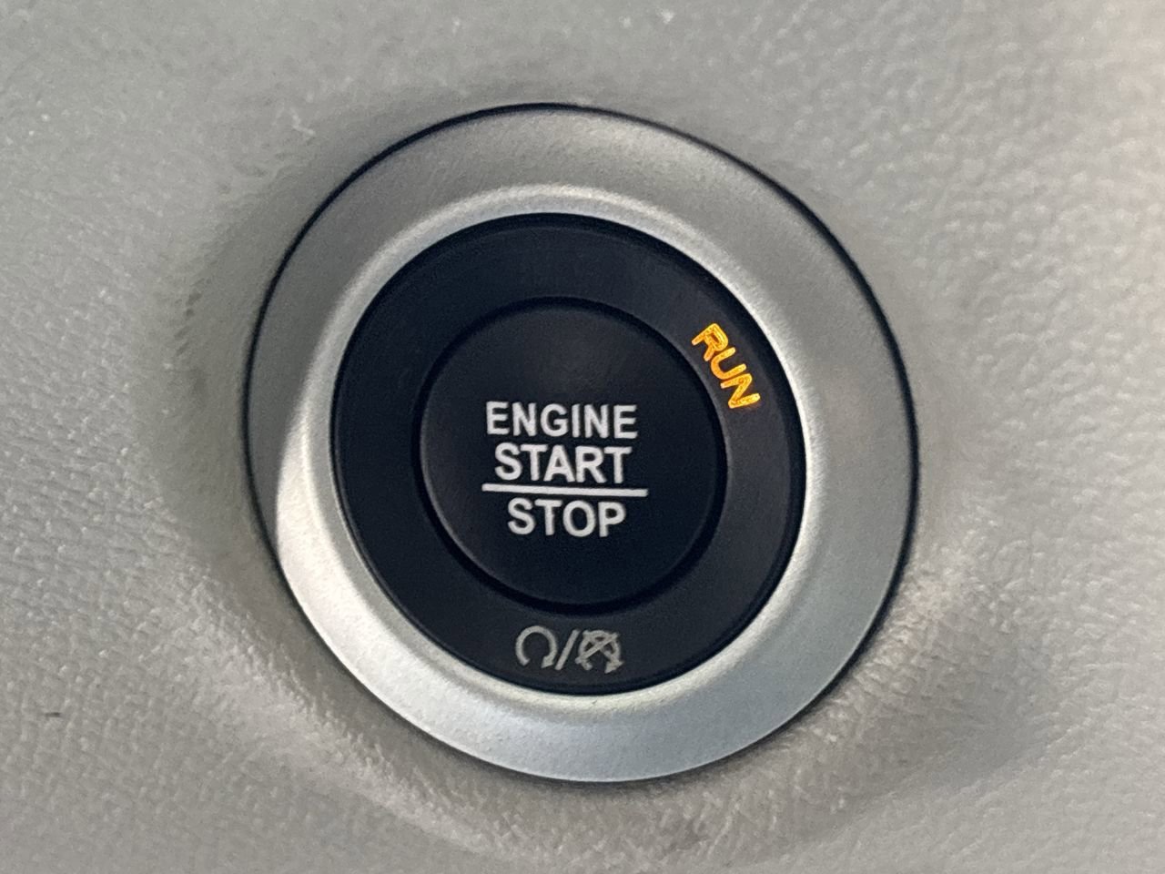 Used 2021 Chrysler Voyager LX image 28