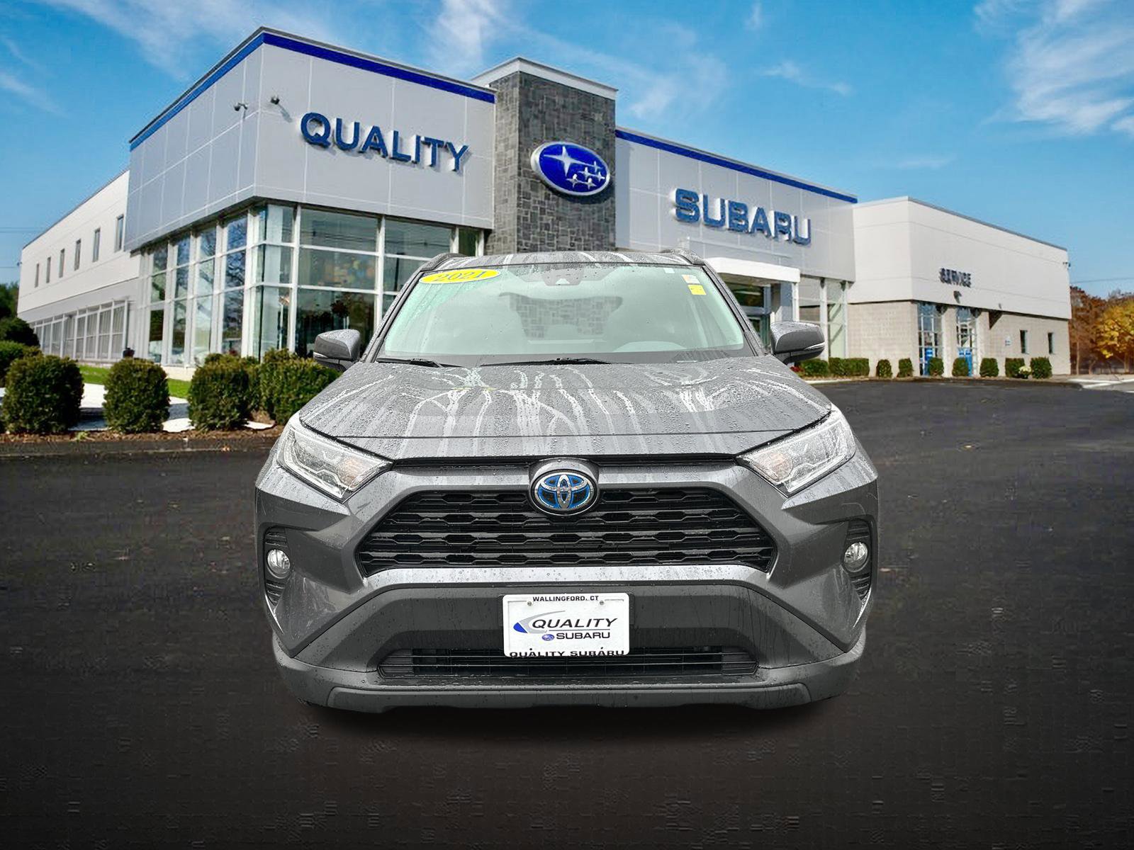 Used 2021 Toyota RAV4 XLE w/ Convenience Package image 6