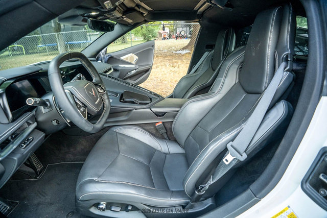 Used 2025 Chevrolet Corvette Stingray Preferred Cpe w/ Z51 Performance Package RWD image 21
