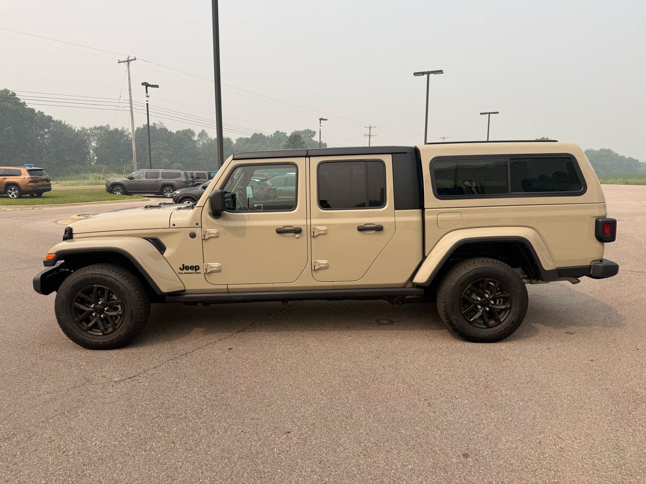 Used 2022 Jeep Gladiator Sport AWD/4WD image 6