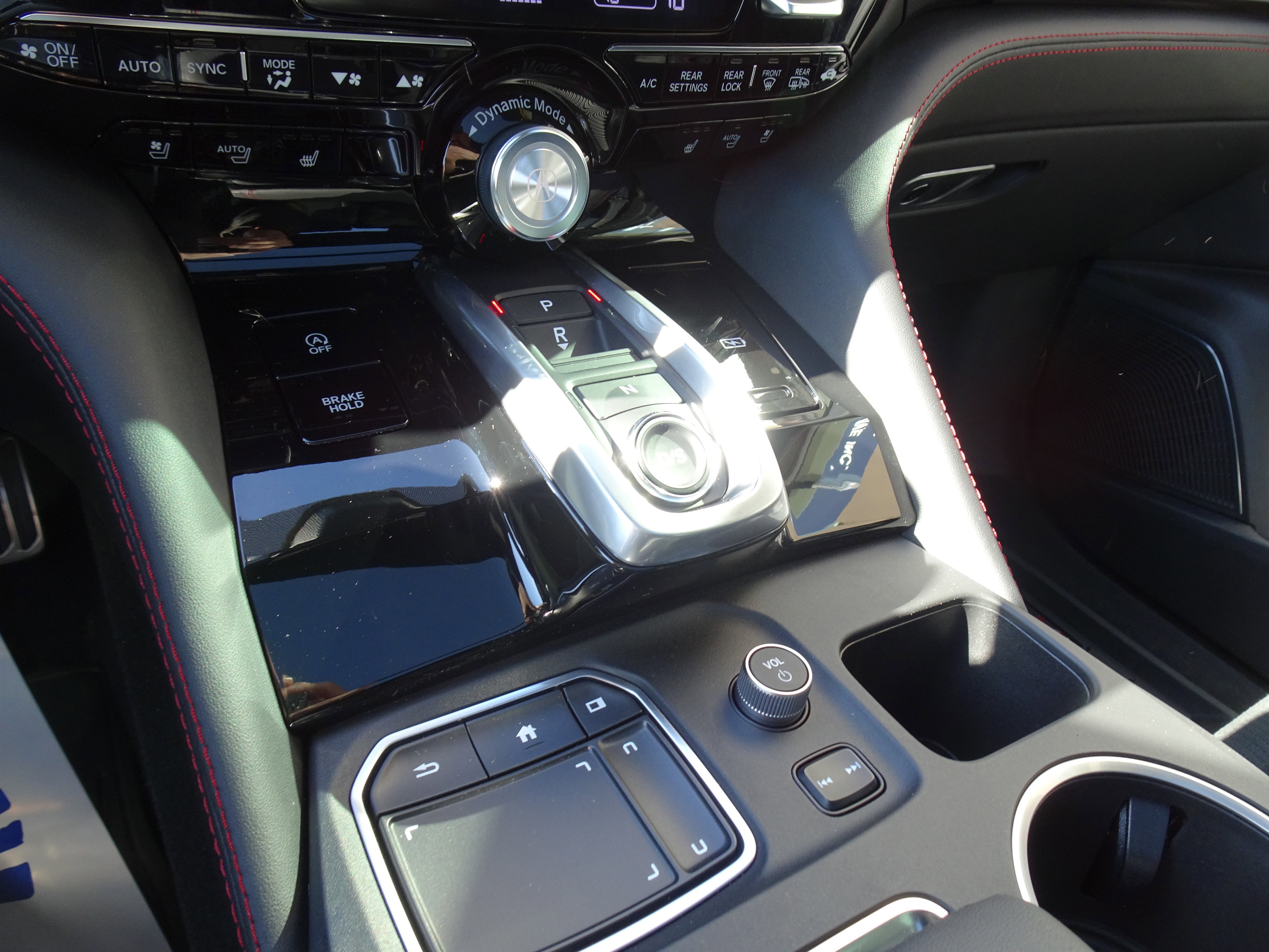 Used 2024 Acura MDX A-Spec image 16