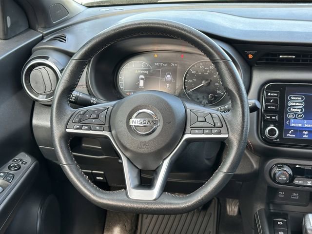 Used 2021 Nissan Kicks SR image 24