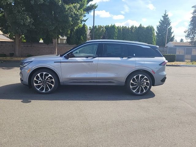 New 2025 Lincoln Nautilus Black Label image 2